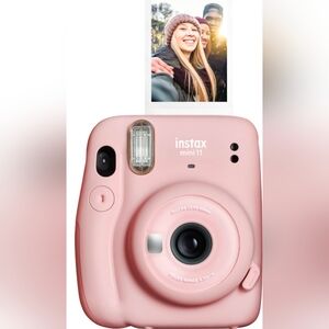 Instax Mini 11 pink polaroid camera new in box